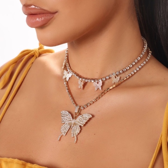 Fashion Nova Butterfly Necklace - Picture 3 of 3